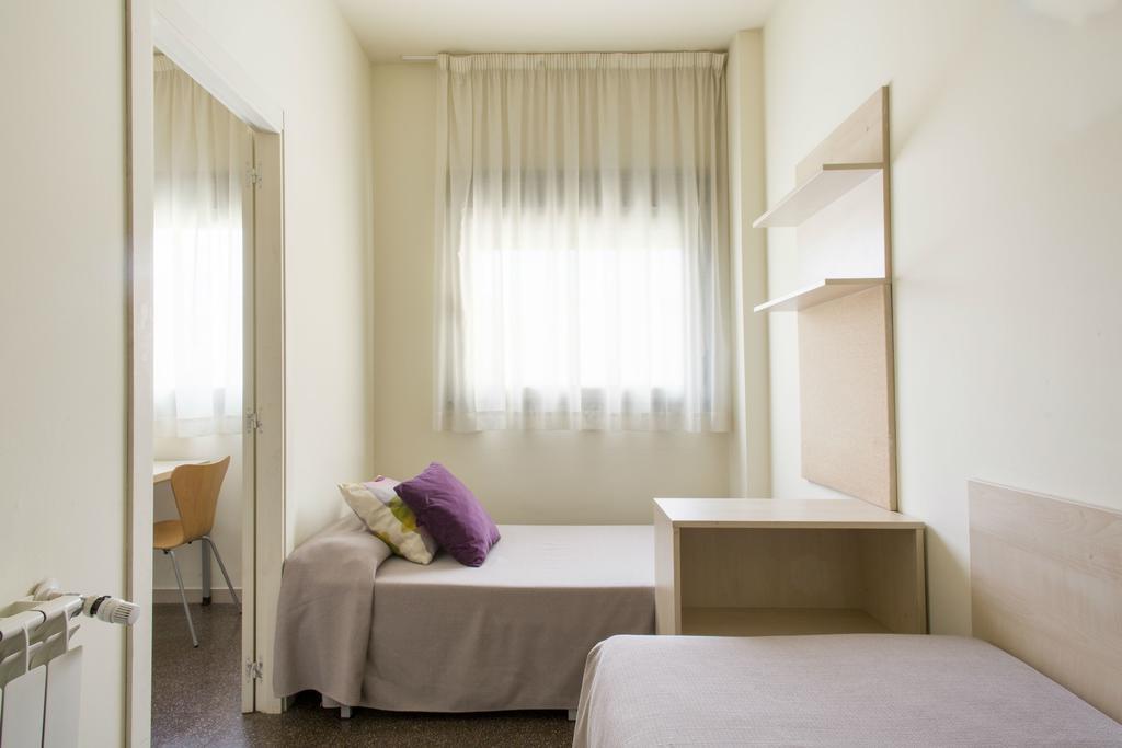 Residencia Universitaria Resa Los Abedules Pampelune Extérieur photo