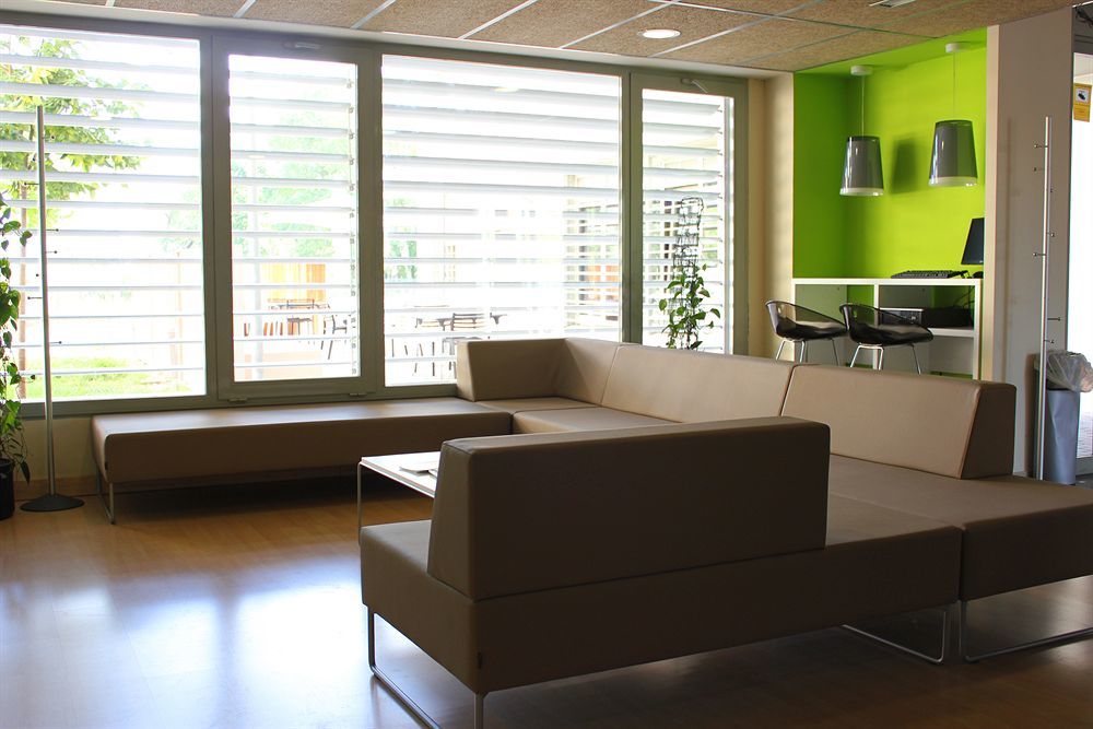 Residencia Universitaria Resa Los Abedules Pampelune Extérieur photo