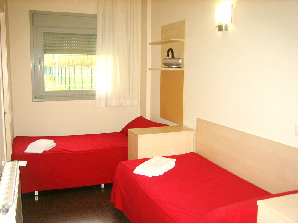 Residencia Universitaria Resa Los Abedules Pampelune Extérieur photo